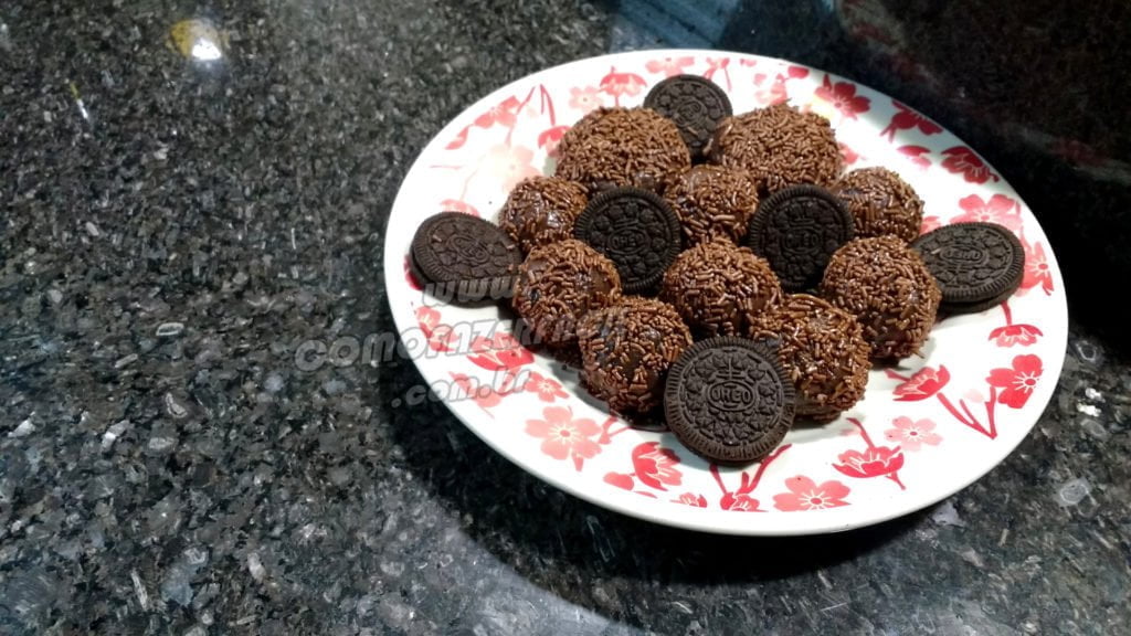 Como fazer brigadeiro de Oreo