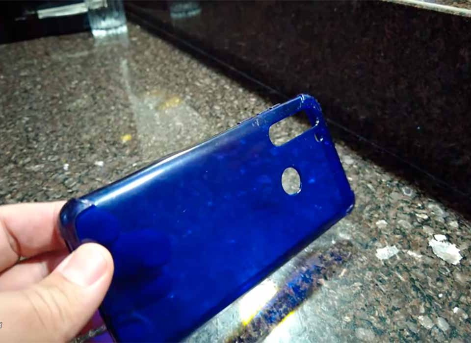 como-tingir-e-pintar-a-capinha-de-celular-gastando-pouco-deixando-de-qualquer-cor