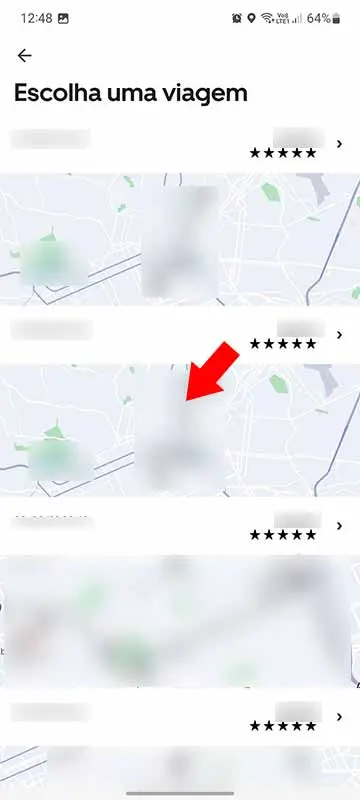 Selecionando a viagem que deseja denunciar o motorista do Uber.